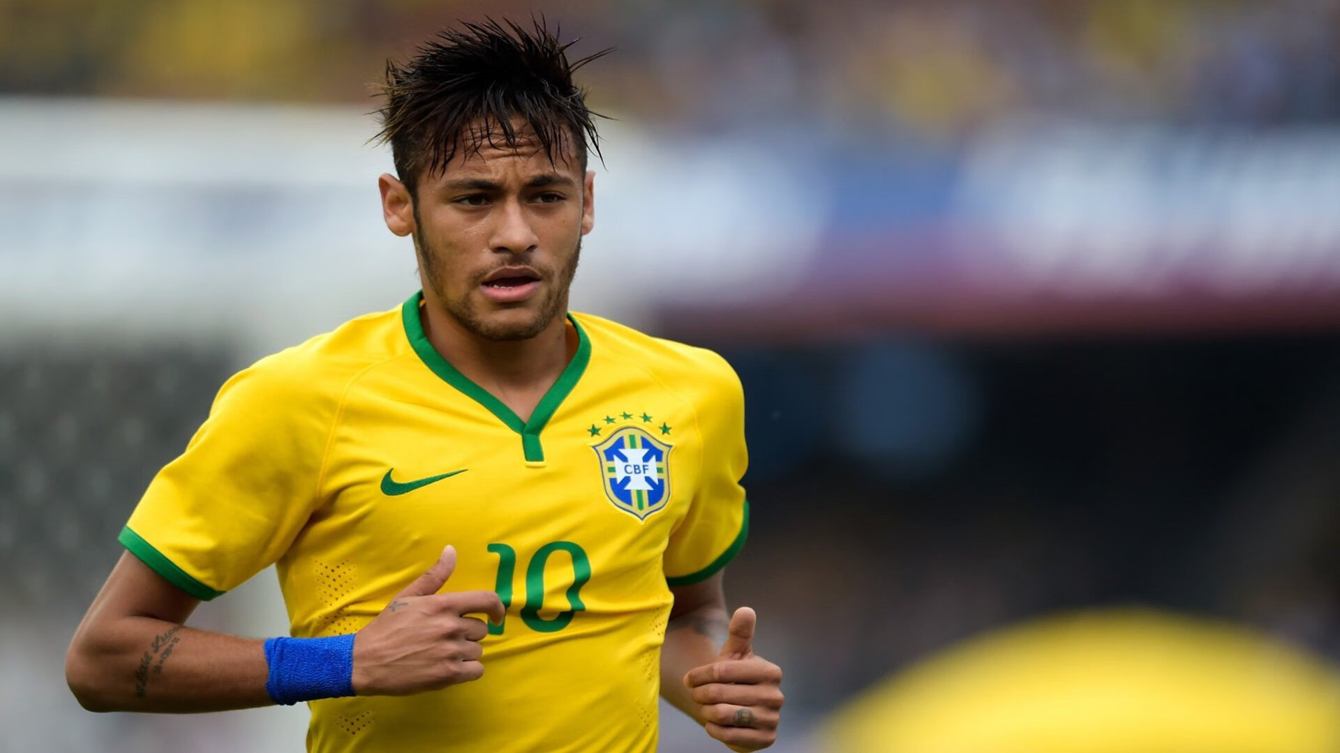 英超豪门对碰，精彩瞬间带来无限期待，英超最豪门球队